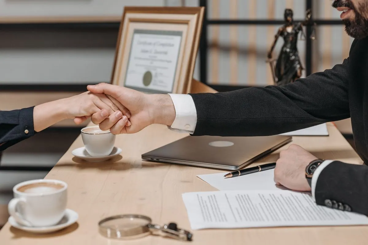 Hợp đồng đào tạo nghề phun xăm giữa học viên và cơ sở